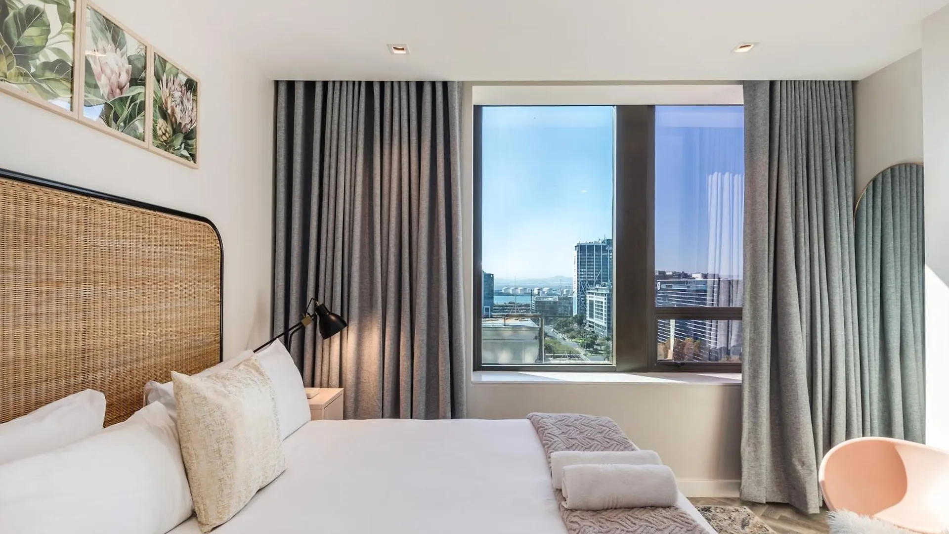 Apartment Foreshore Place 1412 Cape Town